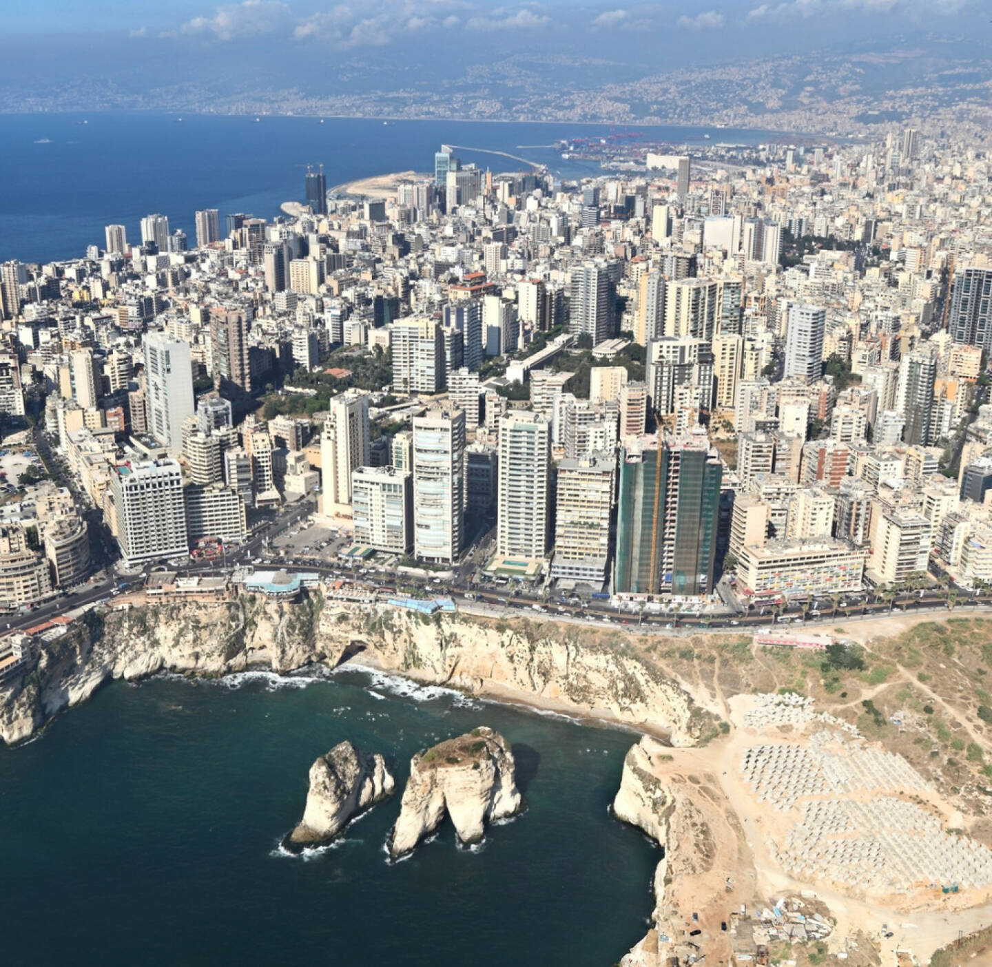 Beirut, Libanon, http://www.shutterstock.com/de/pic-153690737/stock-photo-beirut-lebanon.html 