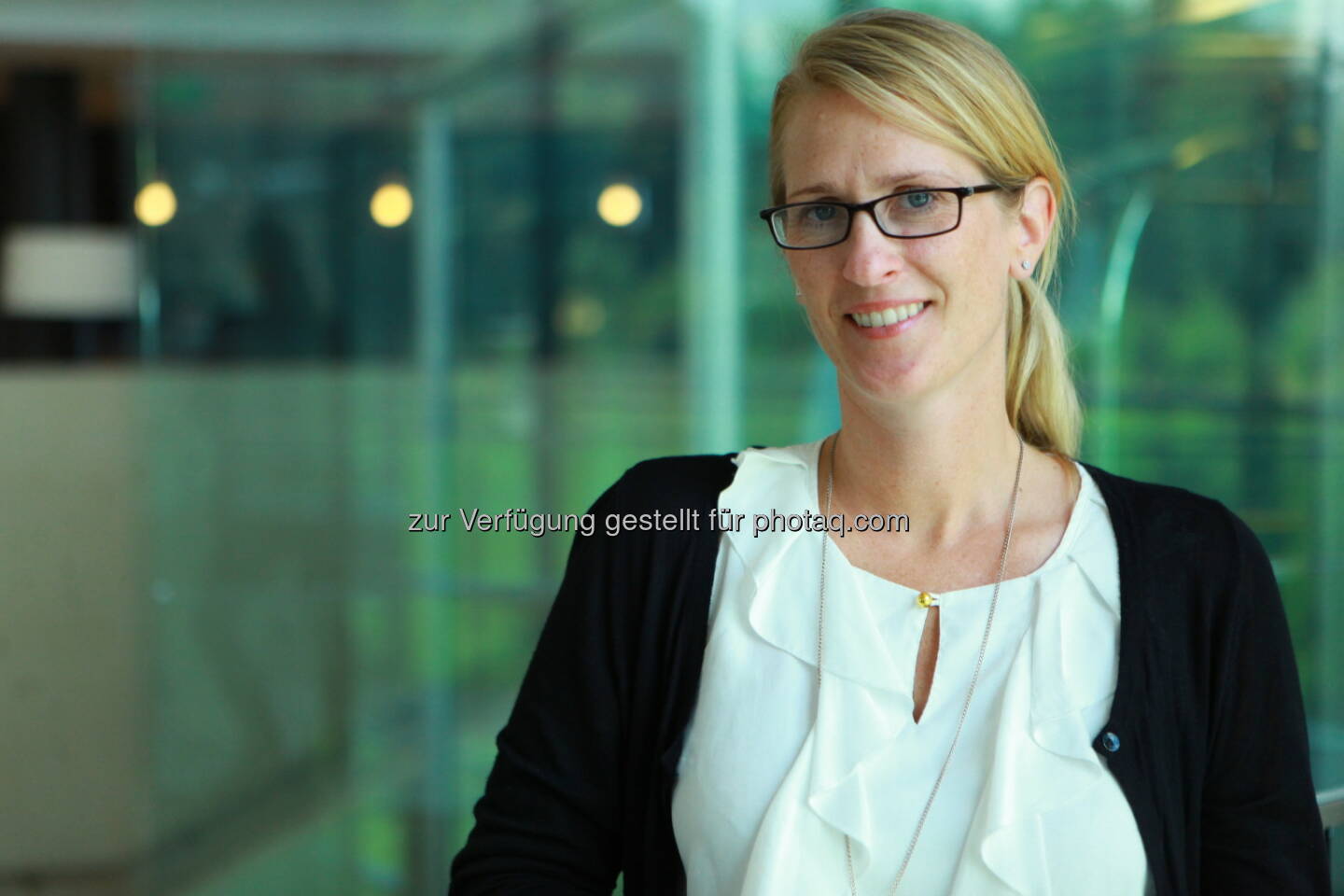Nicola Dietrich, Head of Sales Development sd one, styria digital one GmbH: Im Sommer wird mobil gesurft (c) Elke Mayr