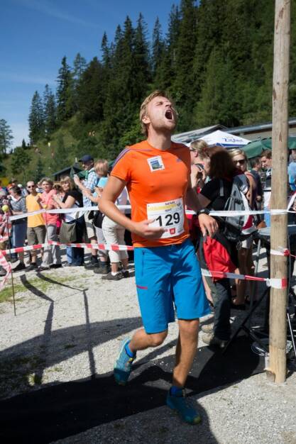 Katrinberglauf 2014 Johannes Rohn (18) - Im Ziel - der steilste Berglauf in Österreich verlangt den Sportlern alles ab (12.08.2014) 