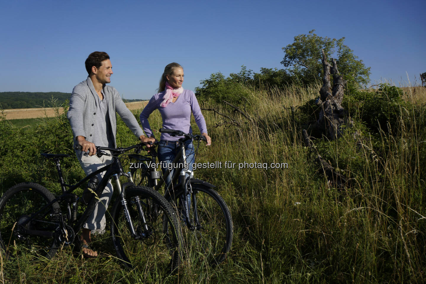 Neusiedler See-Radweg ist Aushängeschild der Radtouren in Österreich - Der einzige bereits jetzt mit der höchsten Bewertung, 5 Sternen vom renommierten ADFC, ausgezeichnete Weg ist jener rund um den Neusiedler See im Burgenland, der B10. Mit gut 120 Kilometern Länge ist er der perfekte Radweg im sonnenreichen Herbst. (Bild: NTG/Steve Haider)