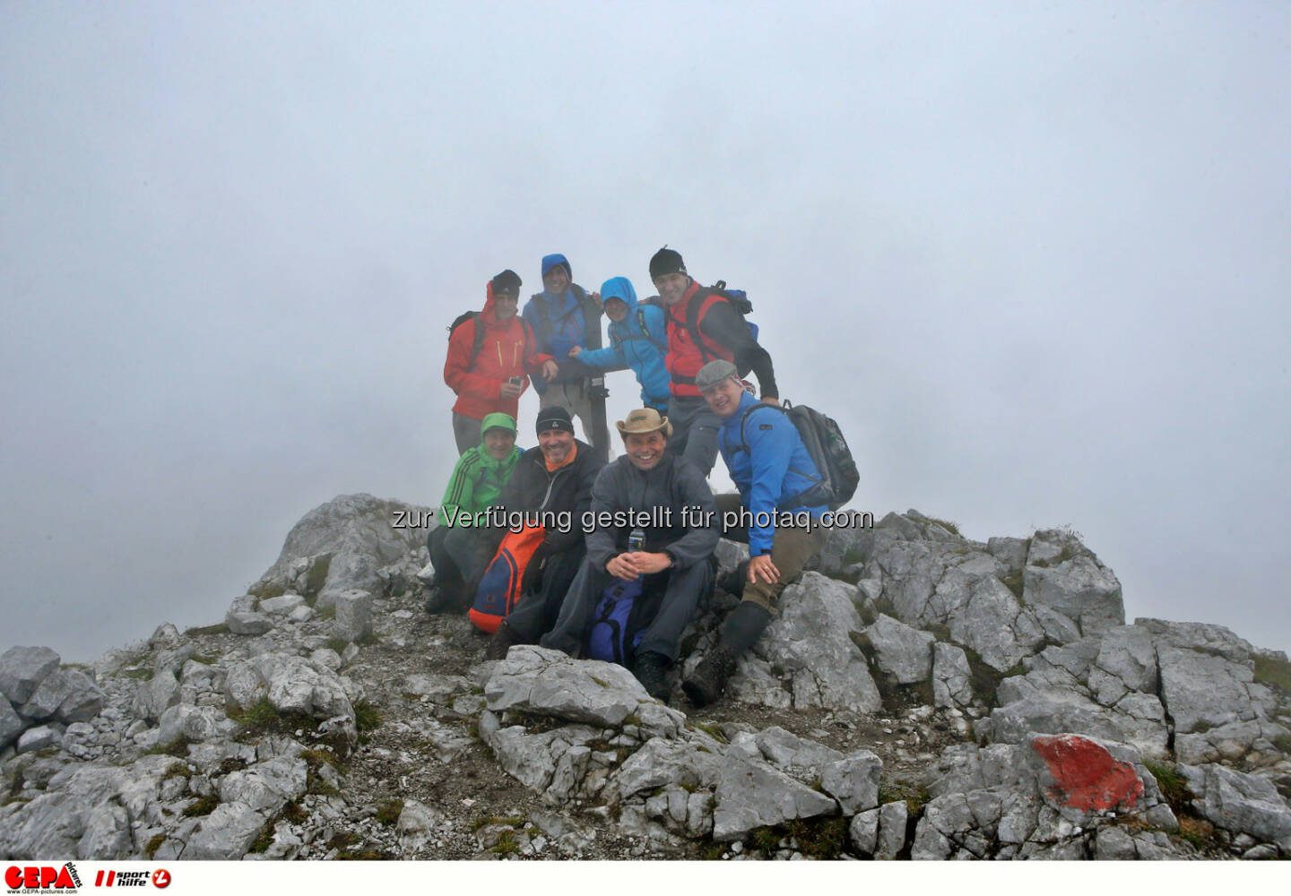 Roland Koenigshofer, Toni Schutti, Martin Wiesinger, Sebastian Haboeck, Tobias Grafe, Philipp Bodzenta, Christoph Stadler und Udo Kluewer. (Photo: GEPA pictures/ Markus Oberlaender)