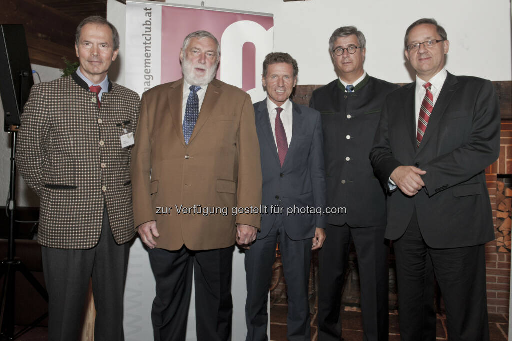 Karlheinz Töchterle unter der Moderation von Gustav Dressler (Generali Gruppe) mit mc-Mitgliedern und Gästen:  mc-Europafrühstück in Alpbach , © Aussender (27.08.2014) 