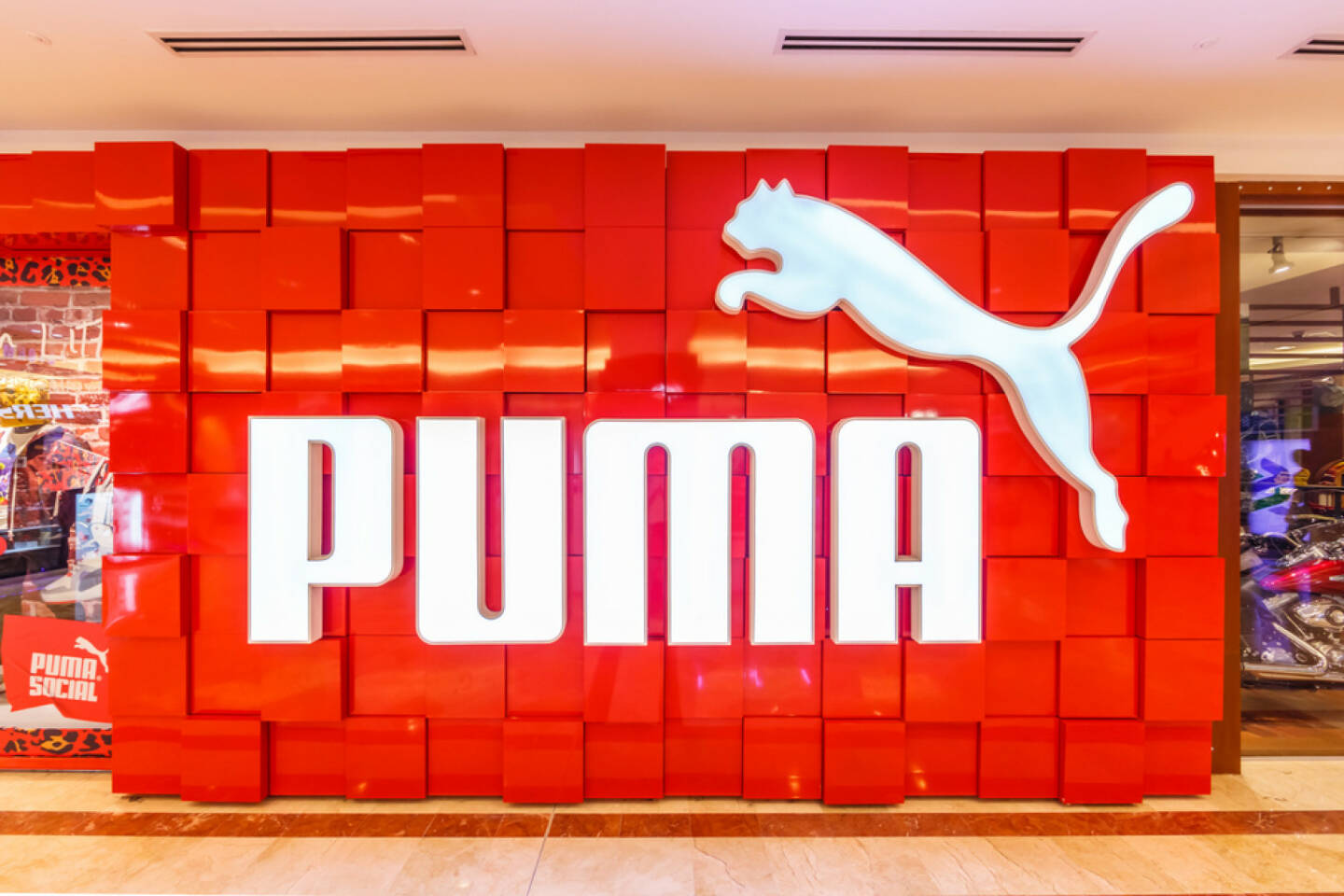 Puma, Schuhe, <a href=http://www.shutterstock.com/gallery-1464035p1.html?cr=00&pl=edit-00>Tooykrub</a> / <a href=http://www.shutterstock.com/editorial?cr=00&pl=edit-00>Shutterstock.com</a>, Tooykrub / Shutterstock.com