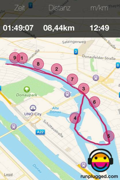 Runplugged Testmap mit dem SUP auf dem Wasser, siehe http://www.christian-drastil.com/blog/2014/09/07/runplugged_mal_fur_das_supen_verwendet (07.09.2014) 