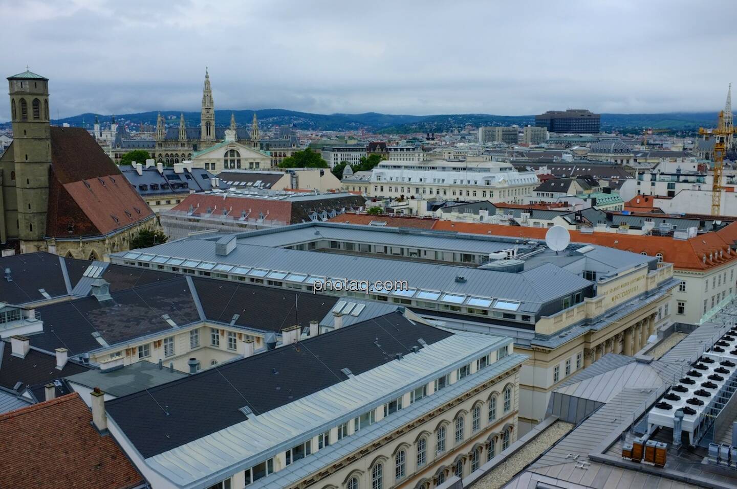 Hochhaus Herregasse 6-8 Aussicht Minoritenkirche, Rathaus Wien