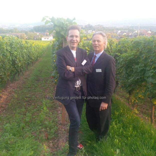 Investmentpunk Gerald Hörhan und Johannes Baratta, Vorstand der Bethmann Bank: Zwei Österreicher im Rahmen einer Veranstaltung auf der Burg Schwarzenstein in der Nähe von Wiesbaden (mit freundlicher Genehmigung von Gerald Hörhan) (18.09.2014) 