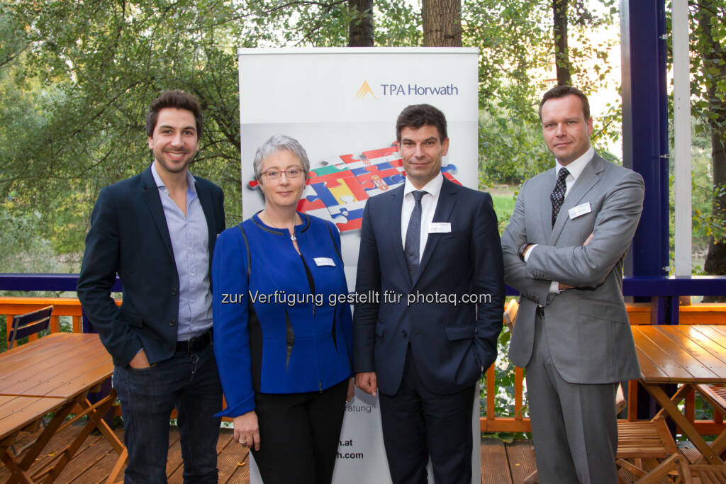 Stefan Ponsold (sunnybag), Karin Fuhrmann (TPA Horwath), Markus Piuk (Schönherr), Wojciech Sztuba (TPA Horwath Polen):  TPA Horwath und das Immobilien Magazin luden zum Energy Tomorrow Cocktail, © Aussender (19.09.2014) 