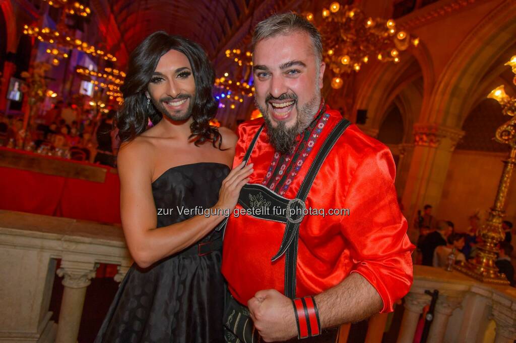 Conchita Wurst, Russkaja Sänger Georgij: Das war der Almdudler Trachtenpärchenball 2014 (20.09.2014) 