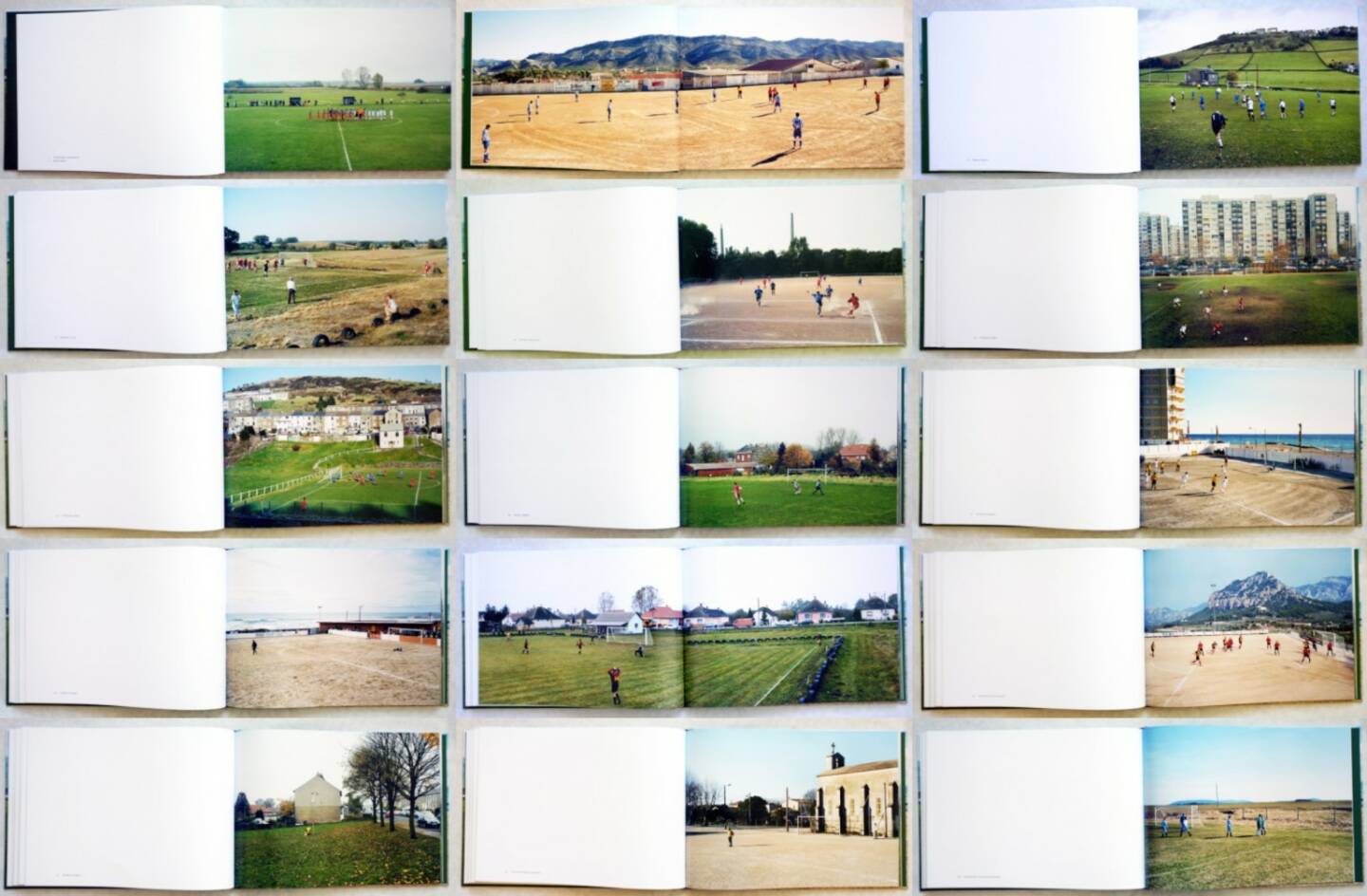 Hans van der Meer - Spielfeld Europa: Landschaften der Fußball-Amateure, Steidl, 2014, Beispielseiten, sample spreads - http://josefchladek.com/book/hans_van_der_meer_-_european_fields_the_landscape_of_lower_league_football_spielfeld_europa_landschaften_der_fussball-amateure