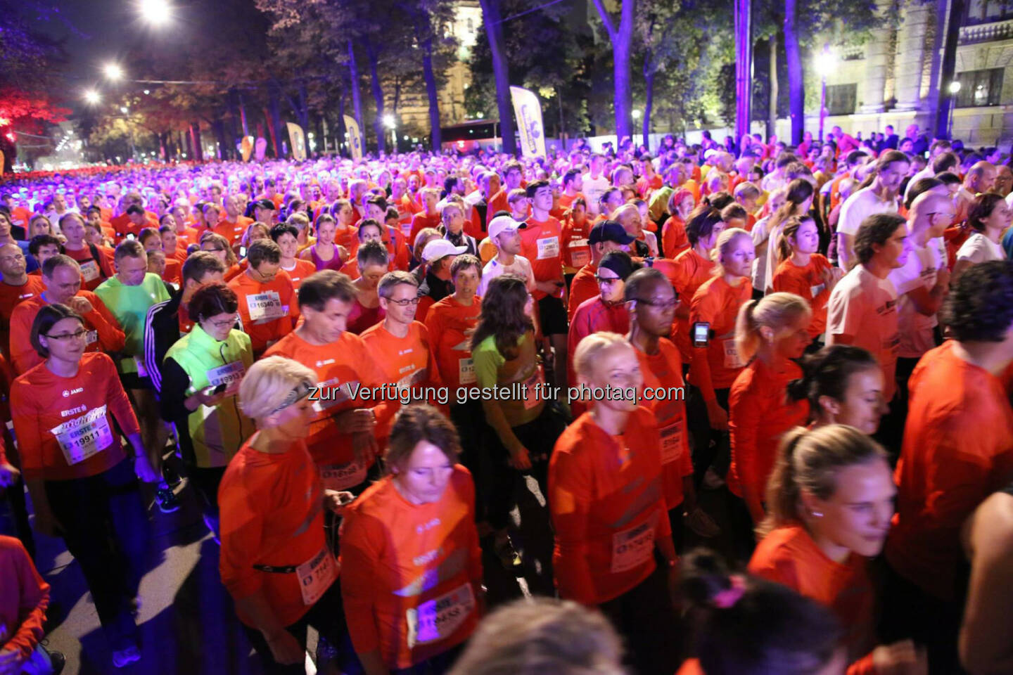 vor dem Start, erste bank vienna night run 2014