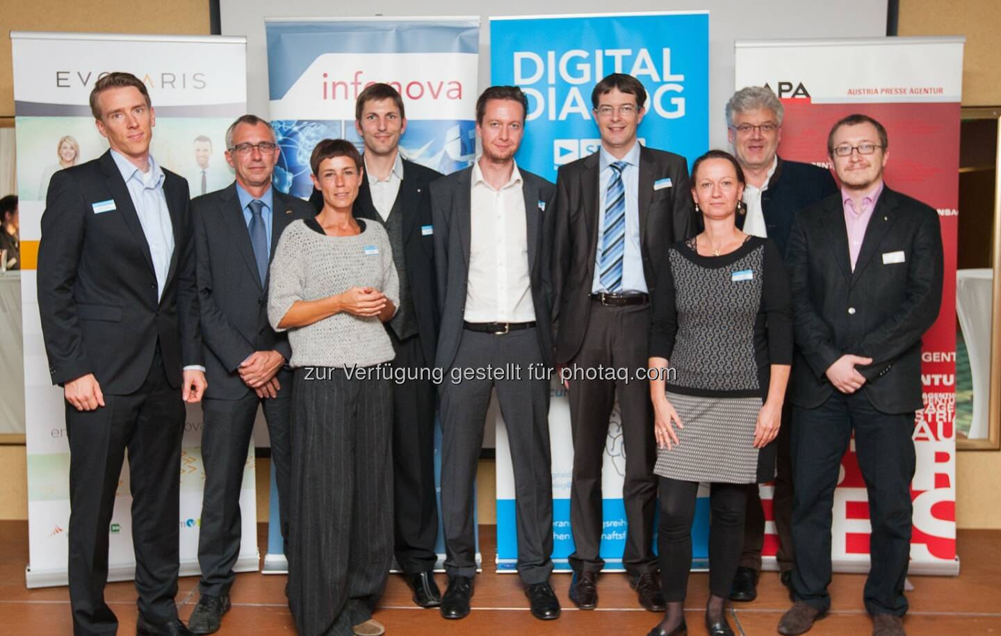 Christian Morawetz (Fraunhofer Austria), Dirk Denker (AVL List), Andrea Denger (Virtual Vehicle), Hannes Robier (youspie Consulting), Peter Brandl (evolaris), Christian Kittl (evolaris), Stefanie Lindstaedt (Know-Center), Gerhard Greiner (Infonova), Patrick Schweighofer (Campus 02).: evolaris next level GmbH: Digitaldialog: ExpertInnen diskutieren den Einzug von Industrie 4.0 in die Österreichische Industrie- und Forschungslandschaft