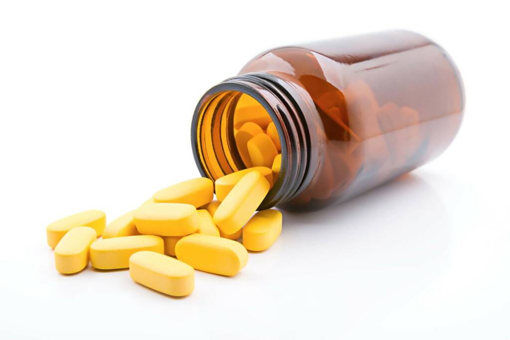 Pillen, Tabletten, Gesundheit, Medizin, Pharma, Biotech, Medikament, http://www.shutterstock.com/de/pic-125983040/stock-photo-yellow-pills.html (07.10.2014) 
