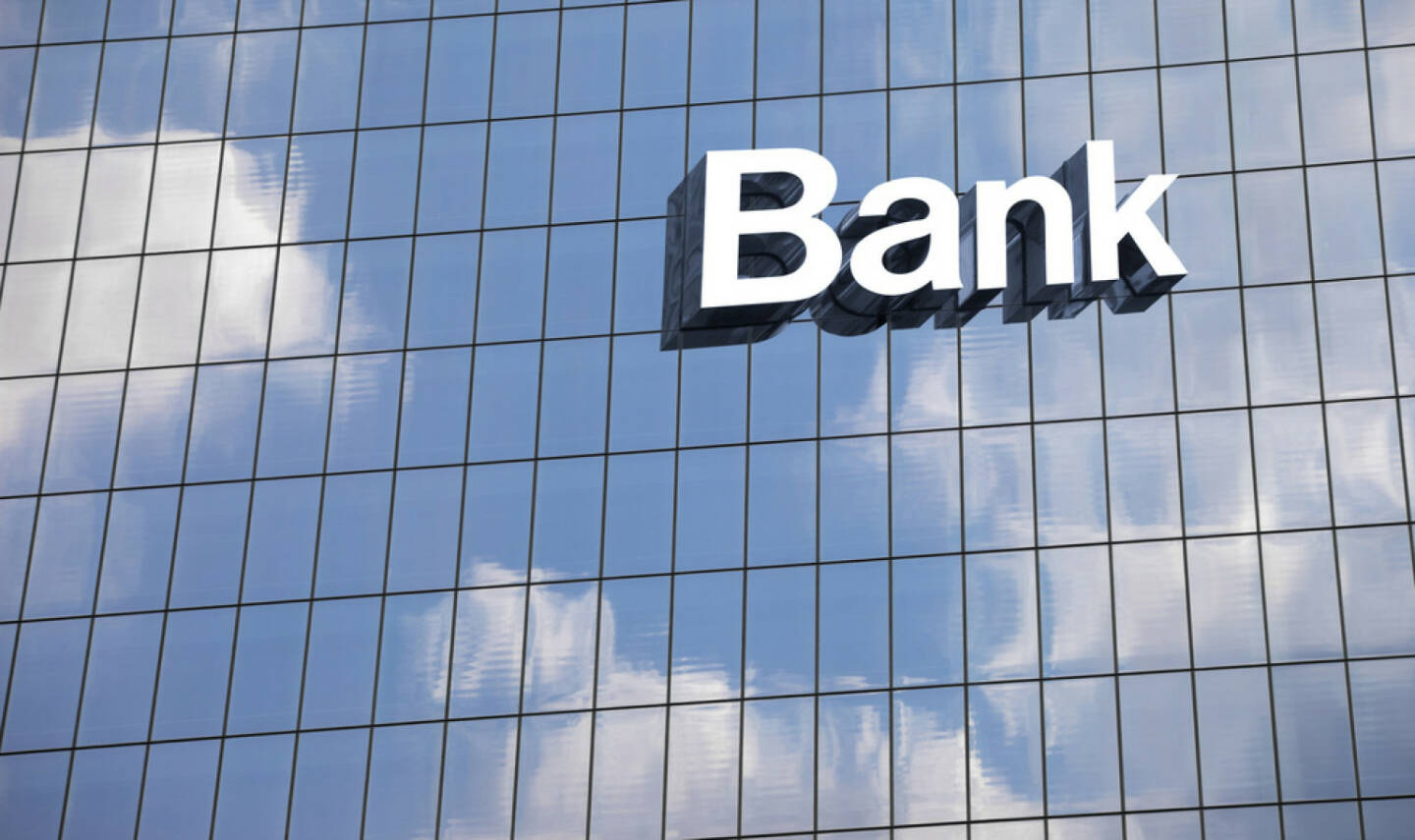 Bank, Gebäude, http://www.shutterstock.com/de/pic-157615589/stock-photo-bank-sign-on-the-modern-building-close-up.html