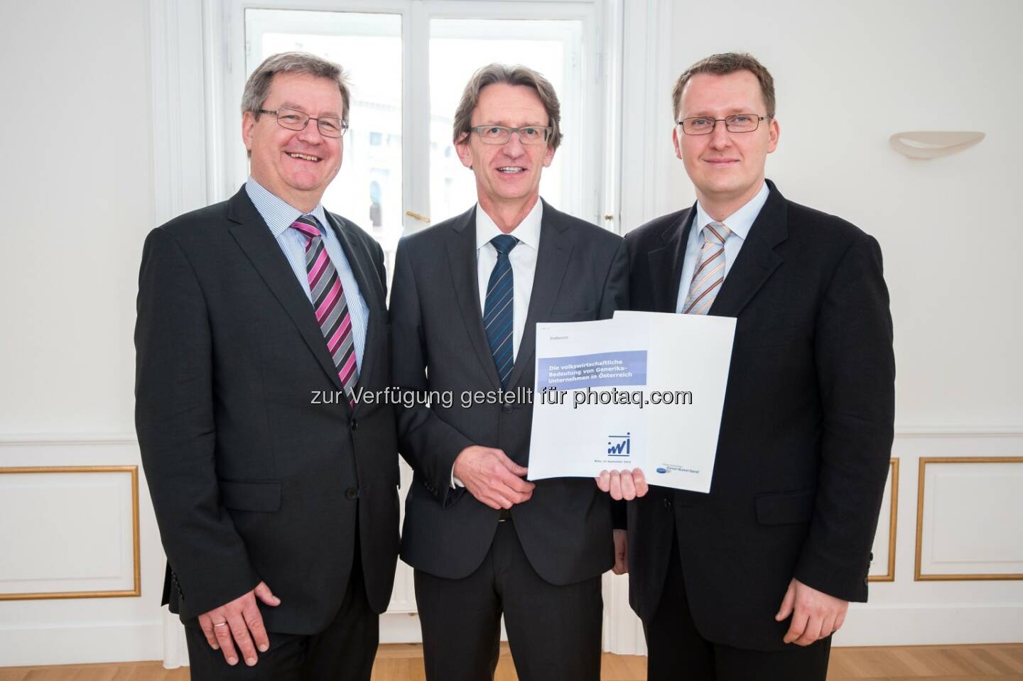 Wolfgang Andiel (Vorstandsmitglied, Österreichischer Generikaverband), Bernd Leiter (Präsident, Österreichischer Generikaverband) und Herwig W. Schneider (Geschäftsführer, IWI - Industriewissenschaftliches Institut): Generika Verband: Die volkswirtschaftliche Bedeutung von Generika-Unternehmen in Österreich