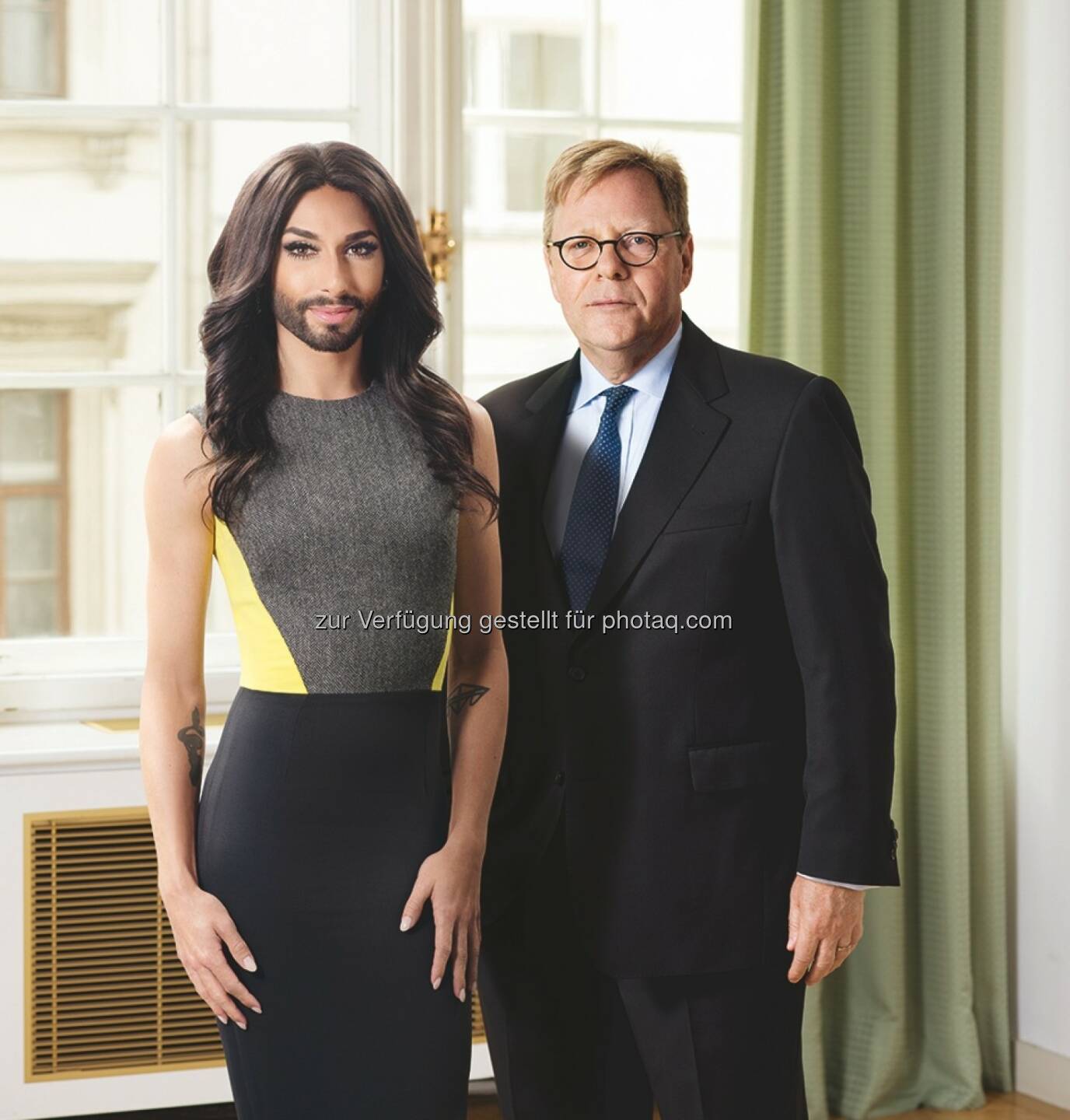 Conchita Wurst, Willibald Cernko, Vorstandsvorsitzender der Bank Austria