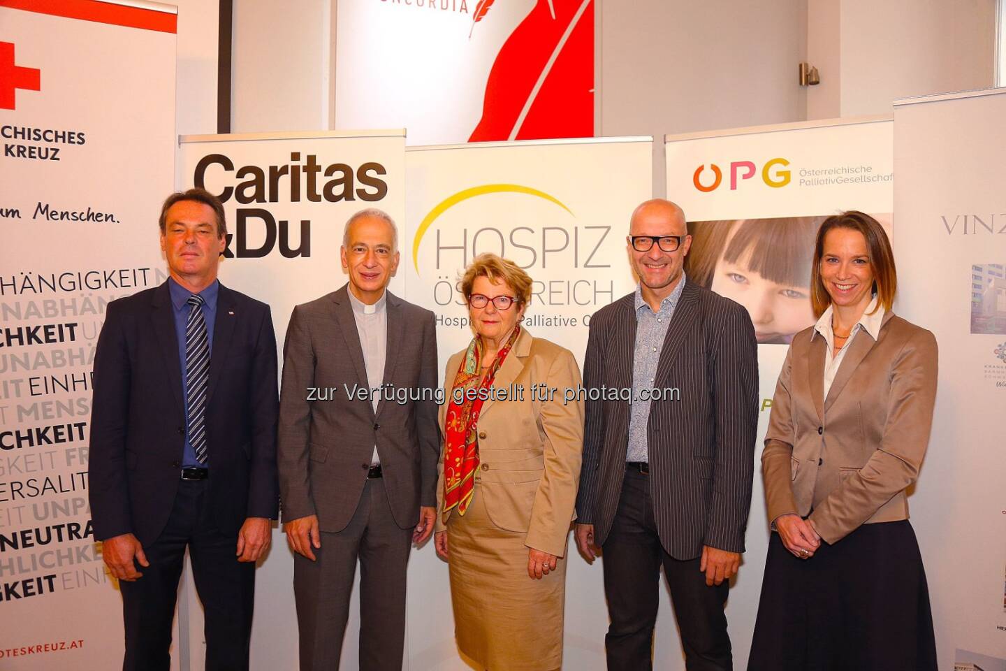 Michael Opriesnig (ÖRK), Michael Landau (Caritas Österreich), Waltraud Klasnic (Dachverband Hospiz Österreich), Harald Retschitzegger (OPG), Anna Parr (Vinzenz Gruppe): Dachverband Hospiz Österreich (Dvhö): Österreich braucht Rechtsanspruch auf und Finanzierung von Hospiz und Palliative Care