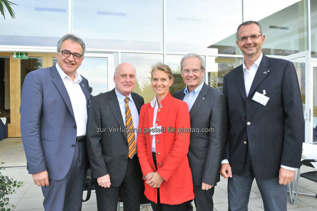 ÖW Region Manager Deutschland Oskar Hinteregger, Tourismusberater Helmut Zolles, ÖW Markt Managerin Schweiz Carmen Breuss, GF der OÖ Werbung Karl Pramendorfer und Bötm-Präsident Josef Schirgi: Bötm - Bundesverband Österreichischer Tourismusmanager: Der öffentliche Verkehr wird zum Schlüsselthema für den Tourismus, © Aussendung checkfelix (14.10.2014) 