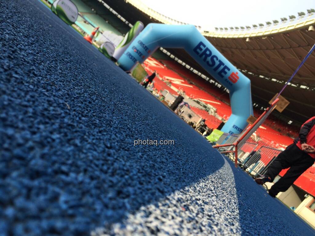 Ernst Happel Stadion, Startbereich, Erste Bank (19.10.2014) 