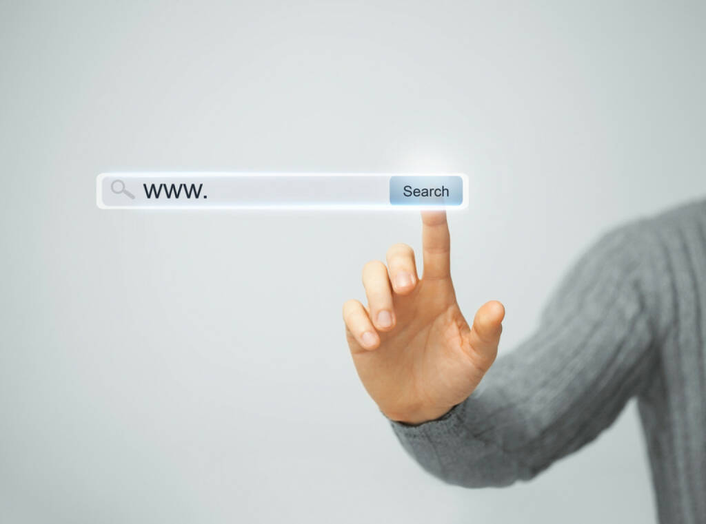 Internet, browser, suchen, search, www, http://www.shutterstock.com/de/pic-152012018/stock-photo-technology-searching-system-and-internet-concept-male-hand-pressing-search-button.html (23.10.2014) 