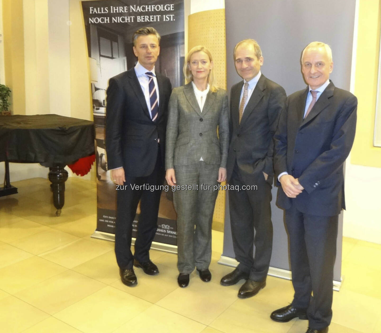 Spängler-Jahresauftakt in Wien: Werner Zenz (Vorstand), die Referentin Johanna Rachinger (Generaldirektorin der österreichischen Nationalbibliothek), Helmut Gerlich (Vorstandssprecher) und Willfried Kantner (Regionalleiter Wien) (c) Spängler
