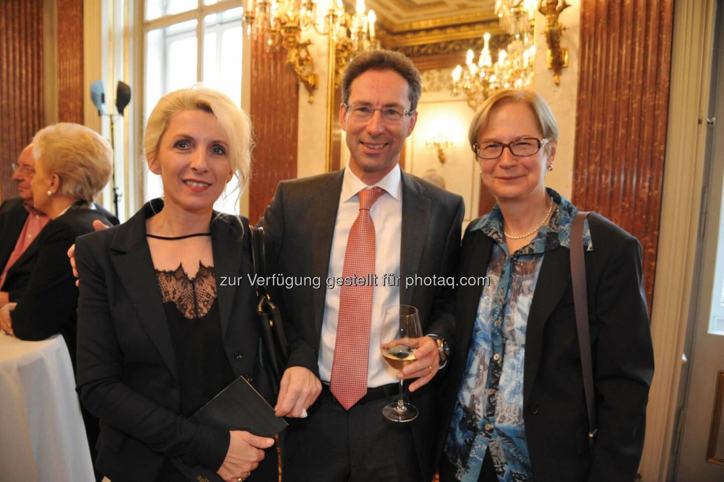 Petra Hauser (Wiener Privatbank), Helmut Hardt (Vorstand Wiener Privatbank), Brigitte Ludwig (PGO Beratung) (c) Auer Helga 