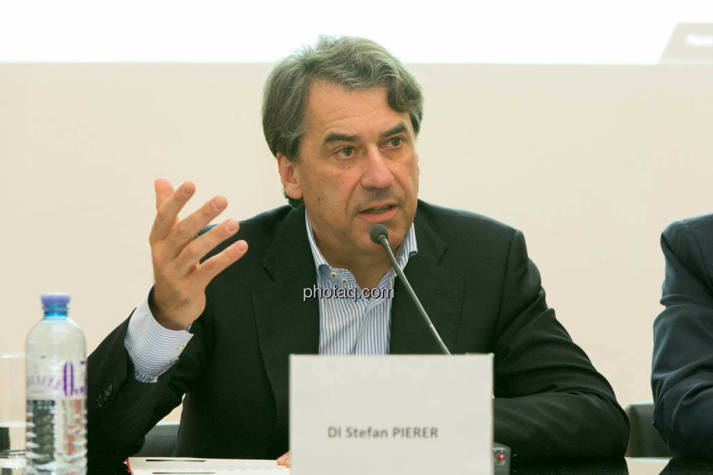 Stefan Pierer, Cross Industries AG, © photaq/Martina Draper (06.11.2014) 