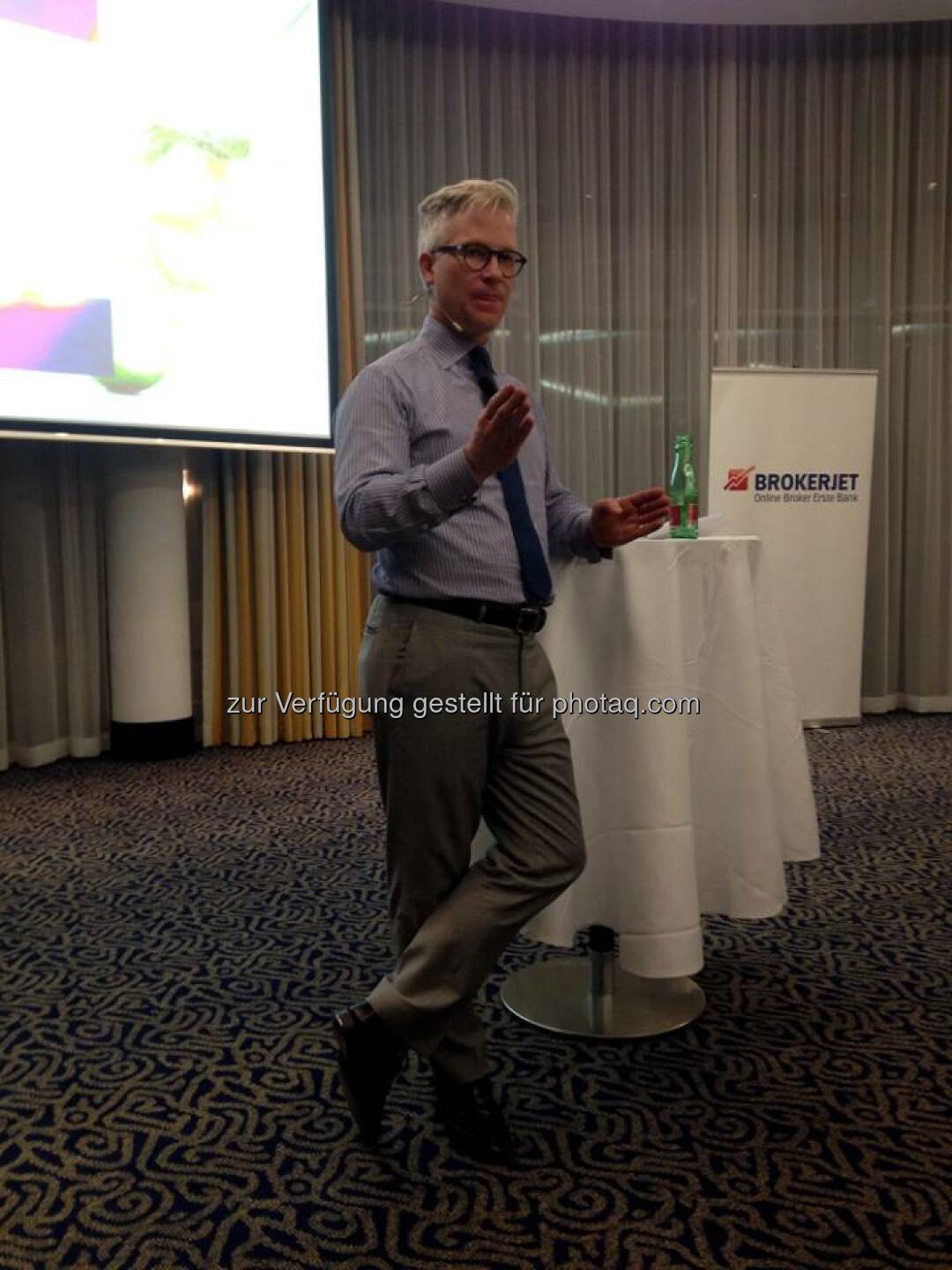 Wallstreet-Experte Markus Koch war am 28.10.2014 Gast von Brokerjet und sprach in seinem Vortrag über aktuelle Markt-Trends.  Source: http://twitter.com/brokerjet