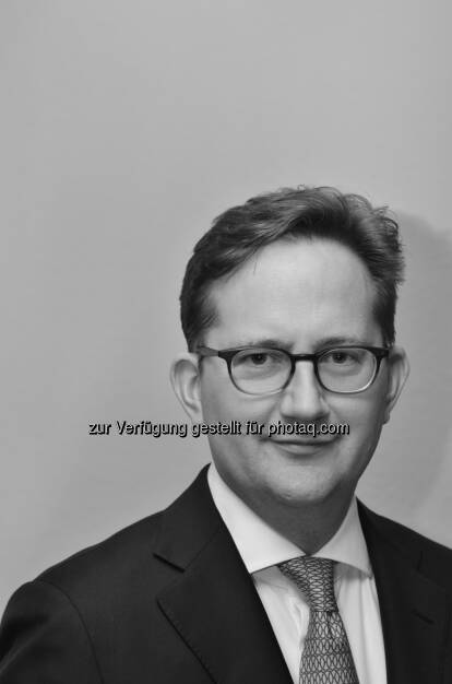 Savills: Marcus Monjart (40) wird künftig mit Andreas Wende -  beide kamen von der Jones Lang LaSalle GmbH - die Geschäftsbereiche Vermietung und Investment der sechs deutschen Savills Standorte verantwortlich leiten  (c) Savills (03.02.2013) 