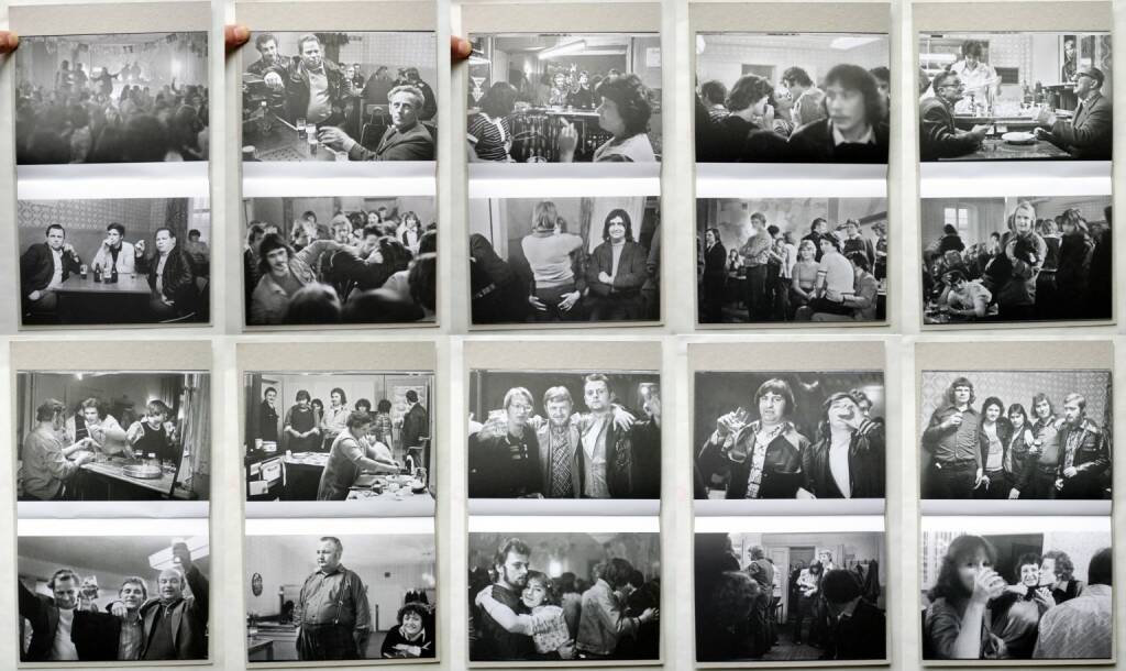 Thomas Kläber - Tanz - Beyern 1978-1980, ex pose 2014, Beispielseiten, sample spreads - http://josefchladek.com/book/thomas_klaber_-_tanz_-_beyern_1978-1980, © (c) josefchladek.com (10.11.2014)