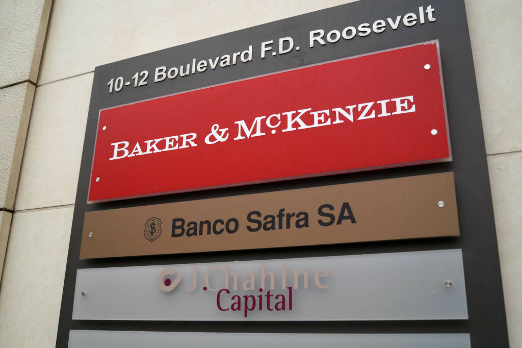 Banker & McKenzie (12.11.2014) 