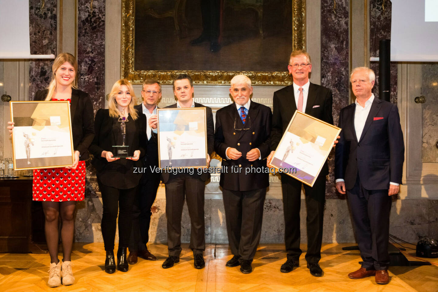 Sandra Kurz-Thurn-Goldenstein (Kiska Design), Lisa Aichhorn (Samson Druck), Christopf Tschoner (Golden Pixel Award-Sponsor Antalis), Tibor Valentin (Samson Druck), Werner Sobotka (Juryvorsitzender), Michael Seidl (Print&Publishing), Ernst Brunbauer (Golden Pixel Award-Sponsor Lenzing Papier): “Golden Pixel Award” für Samson Druck