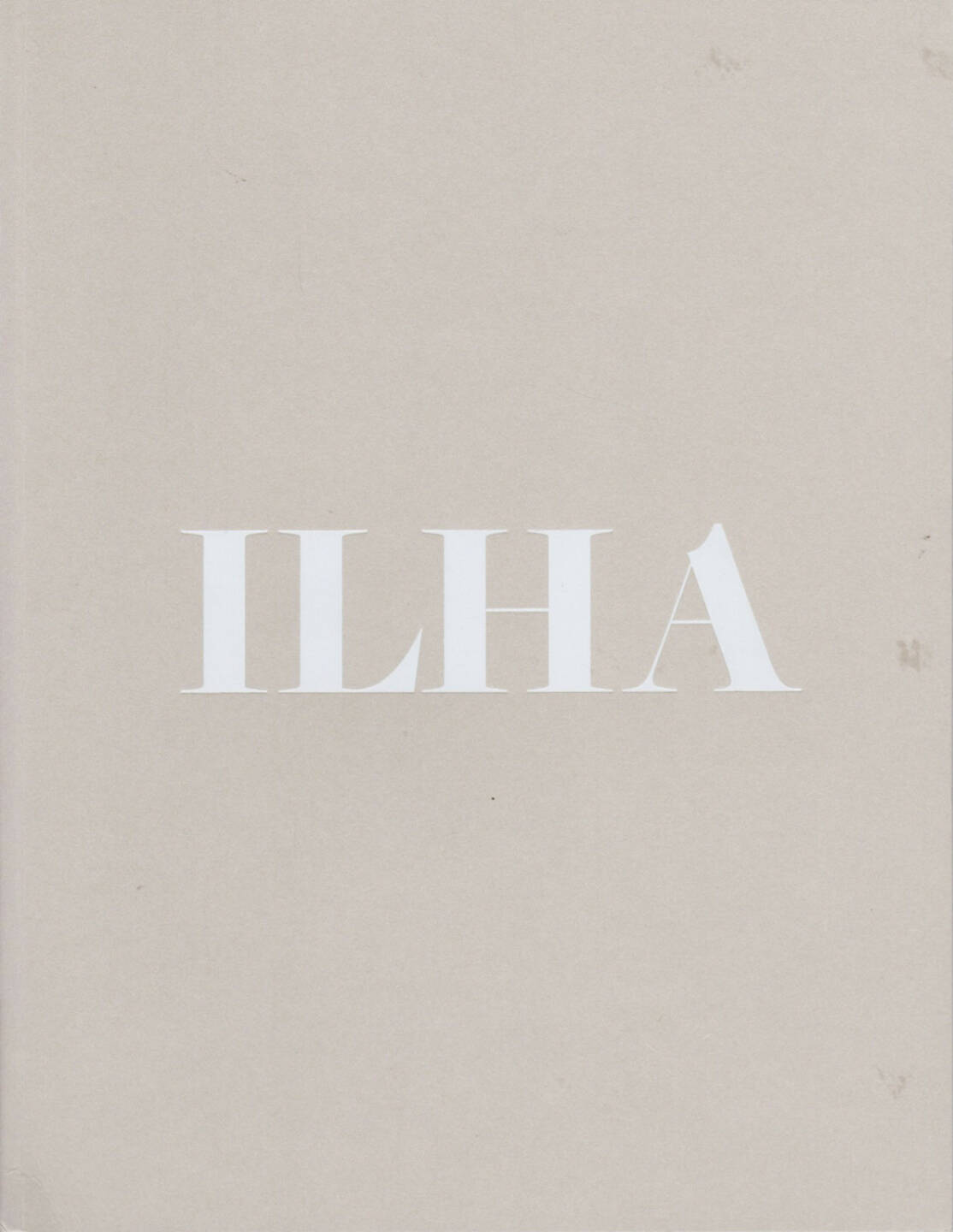 Pedro Ramos - Ilha, The Spring Press 2014, Cover - http://josefchladek.com/book/pedro_ramos_-_ilha