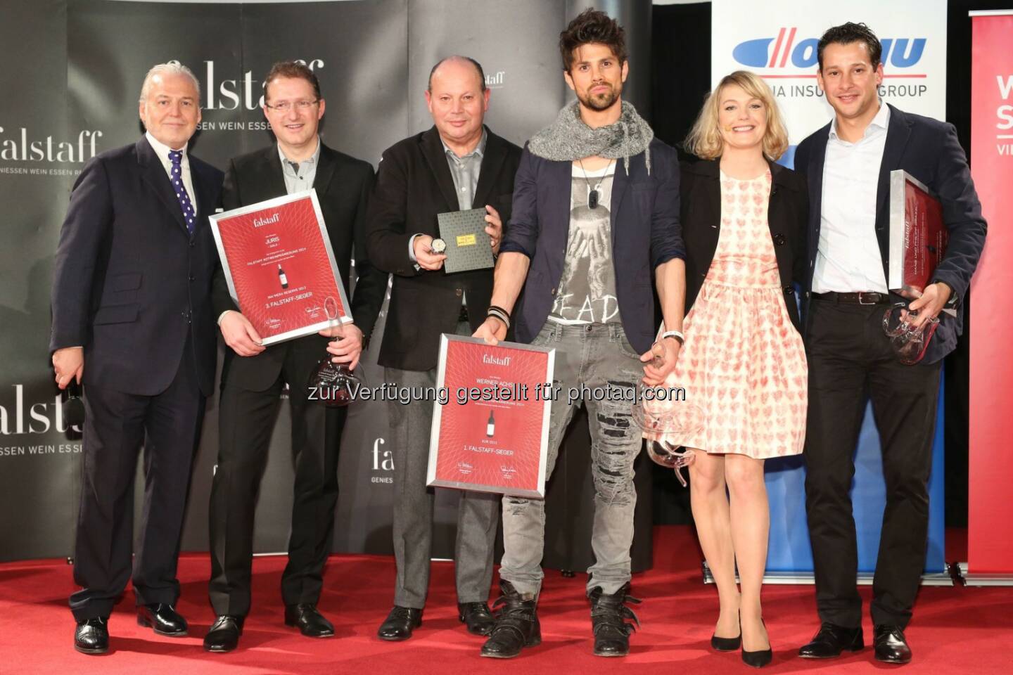 Wolfgang M. Rosam (Falstaff Herausgeber), Axel Stiegelmar (Weingut Juris, 3. Falstaff-Sieger), Peter Keller (CEO Breitling), Werner Achs (1. Falstaff-Sieger), Elke Winkens (Schauspielerin und Moderatorin der Falstaff Rotweingala 2014), Philipp Grassl (Weingut Hans und Philipp Grassl, 2. Falstaff-Sieger): Falstaff Verlags GmbH: Werner Achs ist Falstaff-Sieger 2014