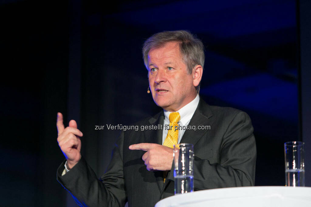 Eduard Zehetner (CEO Immofinanz), http://privatanleger.immofinanz.com/, © Martina Draper für Immofinanz (27.11.2014) 