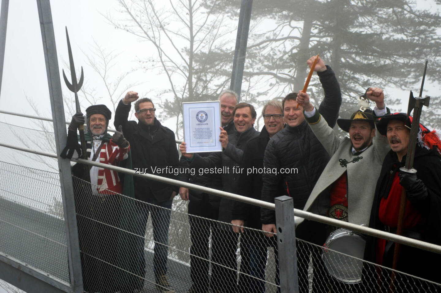 Martin Kathrein - Technischer Bereichsleiter Firma Strabag, Hermann Ruepp - TVB Reutte Obmann, Stefan Lochbihler - Investor, Alois Oberer - Bgm. Reutte, Ronald Petrini - TVB Reutte Geschäfstführer: Tourismusverband Naturparkregion Reutte: Guinness World Rekord für die highline179