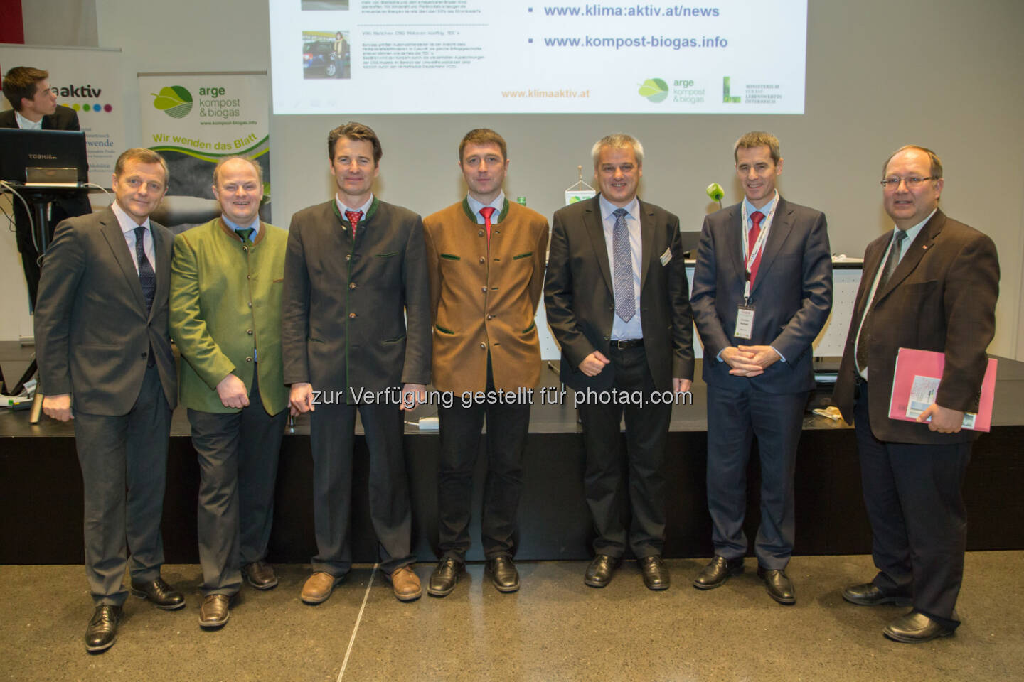 LAbg Hans Scharfetter (WK Salzburg), LWKR Franz Zehetner (LK Salzburg), Obmann Hubert Seiringer (Akbö), Obmann Stv. Bernhard Seidl (Akbö), Franz Kirchmeyr (Akbö), SC Christian Holzer (BMLFUW) und Helmut Eymannsberger (WKS): Arge Kompost & Biogas Österreich: biogas14: Die Jahrestagung der österreichischen Biogasbranche im Zeichen der Kreislaufwirtschaft und Grünen Bioraffinerie