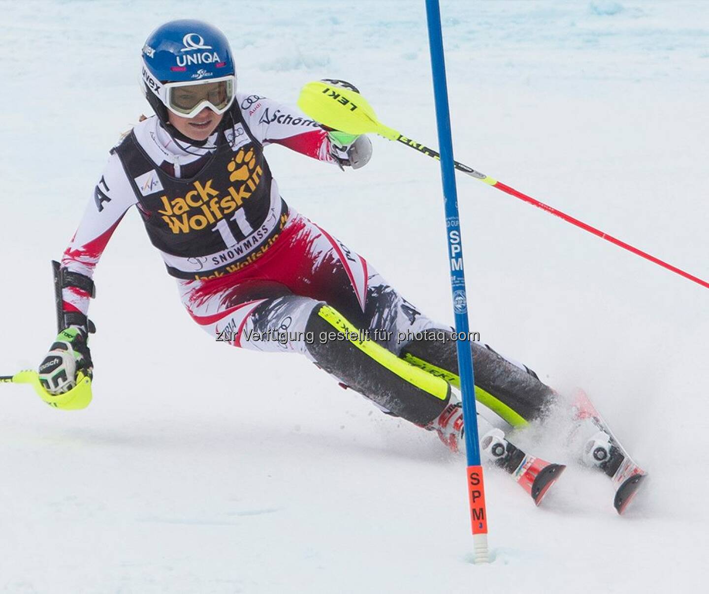 Uniqa: Bernadette, lass es beim Slalom um 9:30 Uhr in Aare ordentlich krachen! Wir halten dir die Daumen. :)  Source: http://facebook.com/uniqa.at