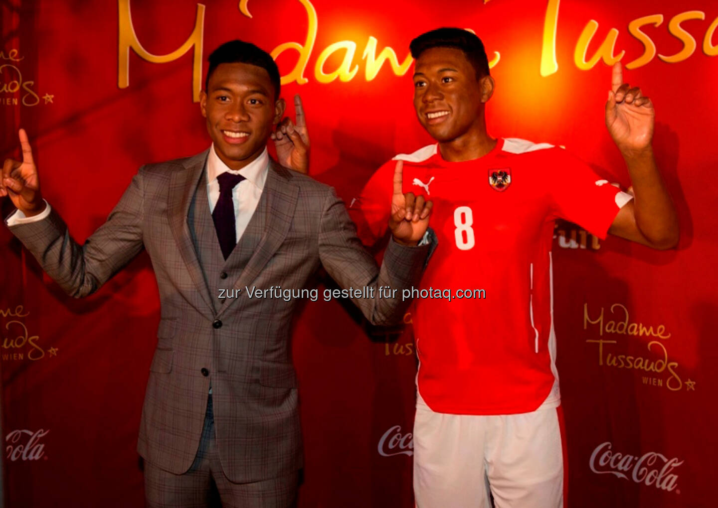 David Alaba in echt und als Wachsfigur bei Madame Tussauds.