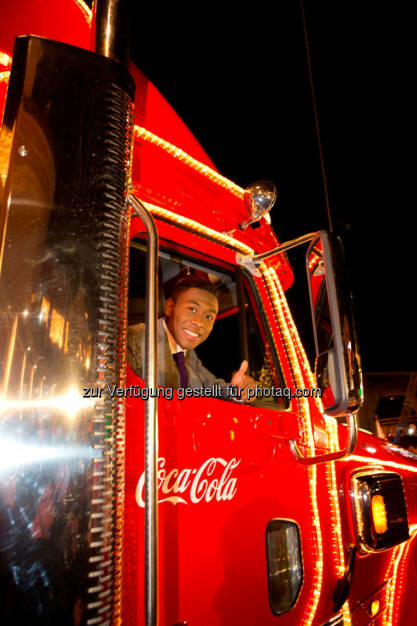 David Alaba im Coca-Cola Weihnachtstruck., © Aussendung (20.12.2014) 