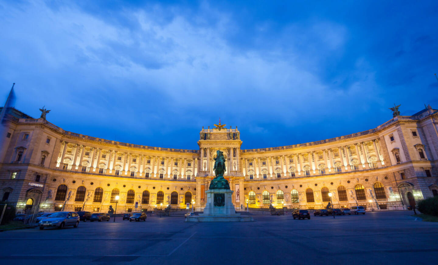 Hofburg, Wiener Hofburg, Heldenplatz, Wien, Ringstraße <a href=http://www.shutterstock.com/gallery-2118p1.html?cr=00&pl=edit-00>Pixachi</a> / <a href=http://www.shutterstock.com/editorial?cr=00&pl=edit-00>Shutterstock.com</a>, Pixachi / Shutterstock.com