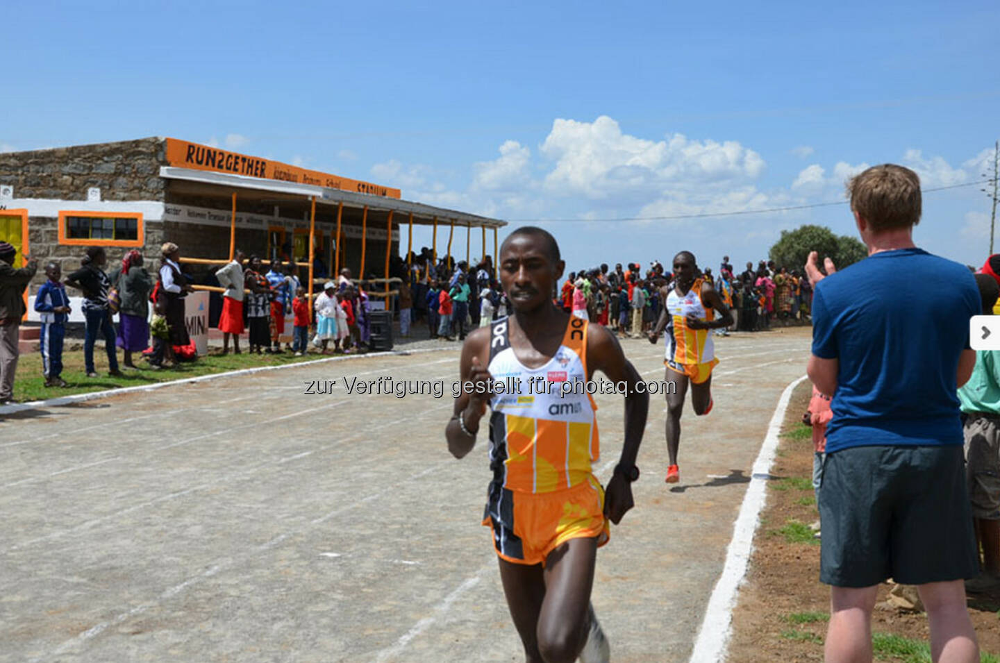 Eröffnung des Run2gether- Kiambogo Primary School – Stadium