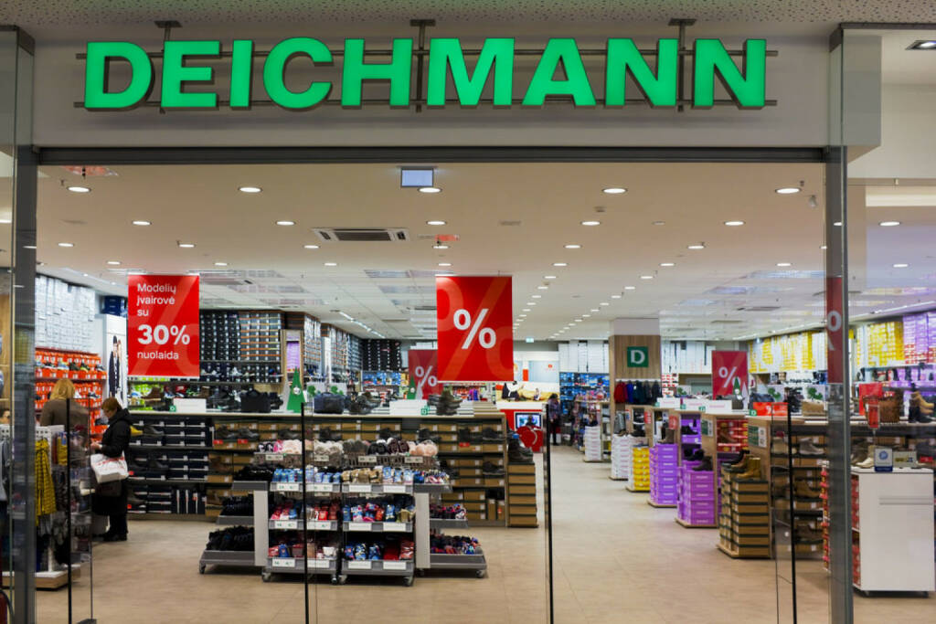 Deichmann, <a href=http://www.shutterstock.com/gallery-487018p1.html?cr=00&pl=edit-00>vilax</a> / <a href=http://www.shutterstock.com/editorial?cr=00&pl=edit-00>Shutterstock.com</a>, vilax / Shutterstock.com, © www.shutterstock.com (12.01.2015) 