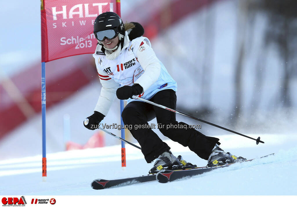 Roswitha Stadlober (Team OESV). Foto: GEPA pictures/ Christian Walgram, © GEPA/Sporthilfe (10.02.2013) 