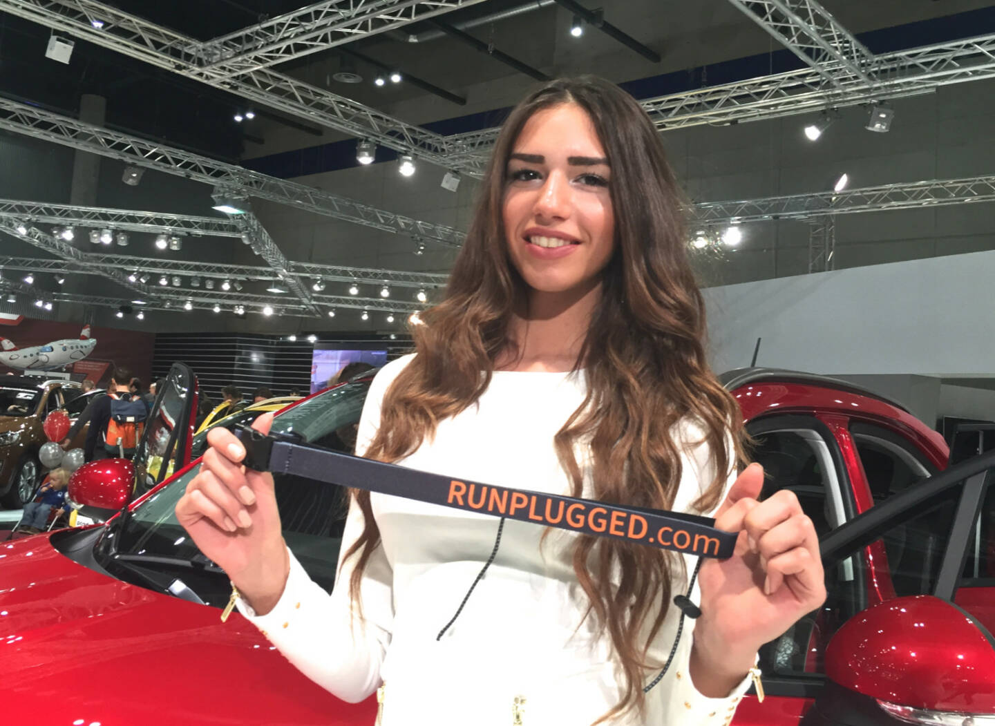 Runplugged Laufgurt, siehe weitere Handypics Auto- und Ferienmesse Wien http://photaq.com/page/index/1696 