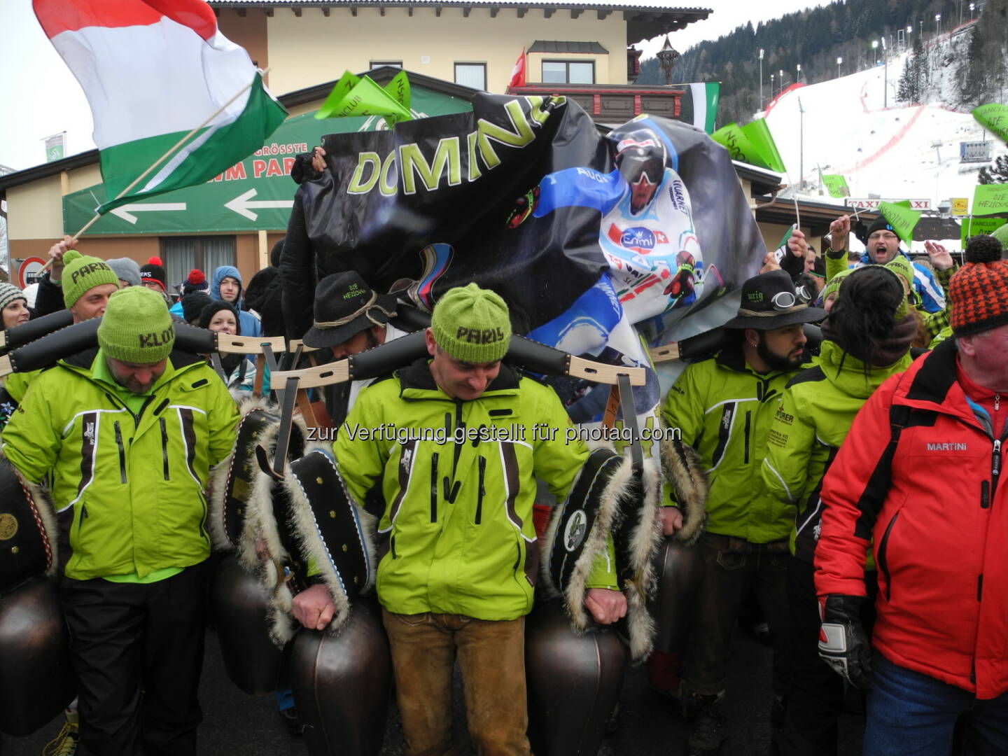 Der gemeinsame Fanclub von Dominik Paris und Siegmar Klotz nimmt auch an der Fan-Parade teil - http://voestalpine-wm-blog.at/2013/02/11/christof-innerhofer-hat-die-besten-fans/#.URjz_o7aK_Q
