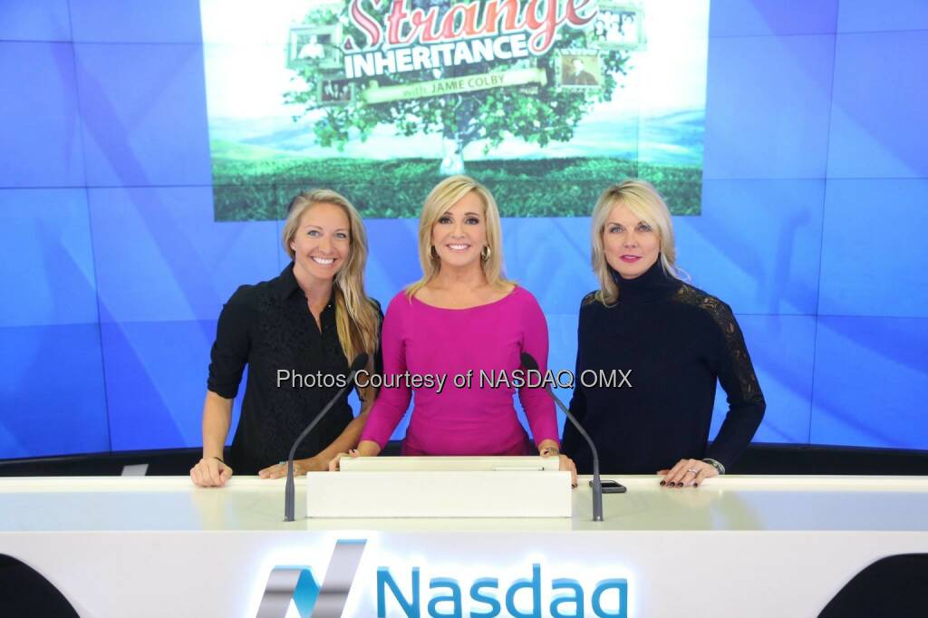 Fox Business’ Strange Inheritance with @JamieColbyTV rings the @Nasdaq Closing Bell! $FOXA @StrangeFBN @FoxBusiness  Source: http://facebook.com/NASDAQ (27.01.2015) 