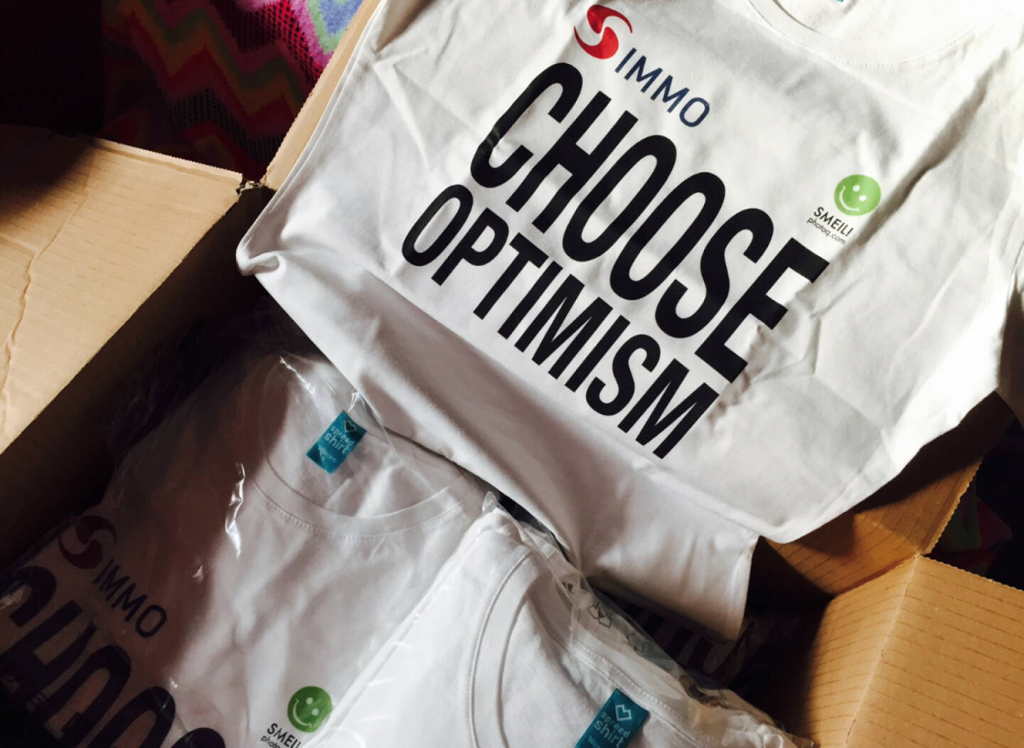 Die neuen Choose Optimism Shirts sind da, mit S Immo und Smeil / photaq.com