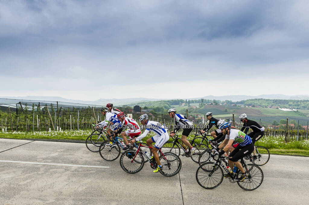 Mit dem österreichischen Radprofi Edi Fuchs in die Pedale treten bei den Trainingstagen (9.-12.4.2015) im Rahmen des großen Rad-Openings von Bad Radkersburg.Tourismusverband Bad Radkersburg: Mit echten Profis trainieren.  (c) TV Bad Radkersburg/pixelmaker.at., © Aussendung (05.02.2015) 