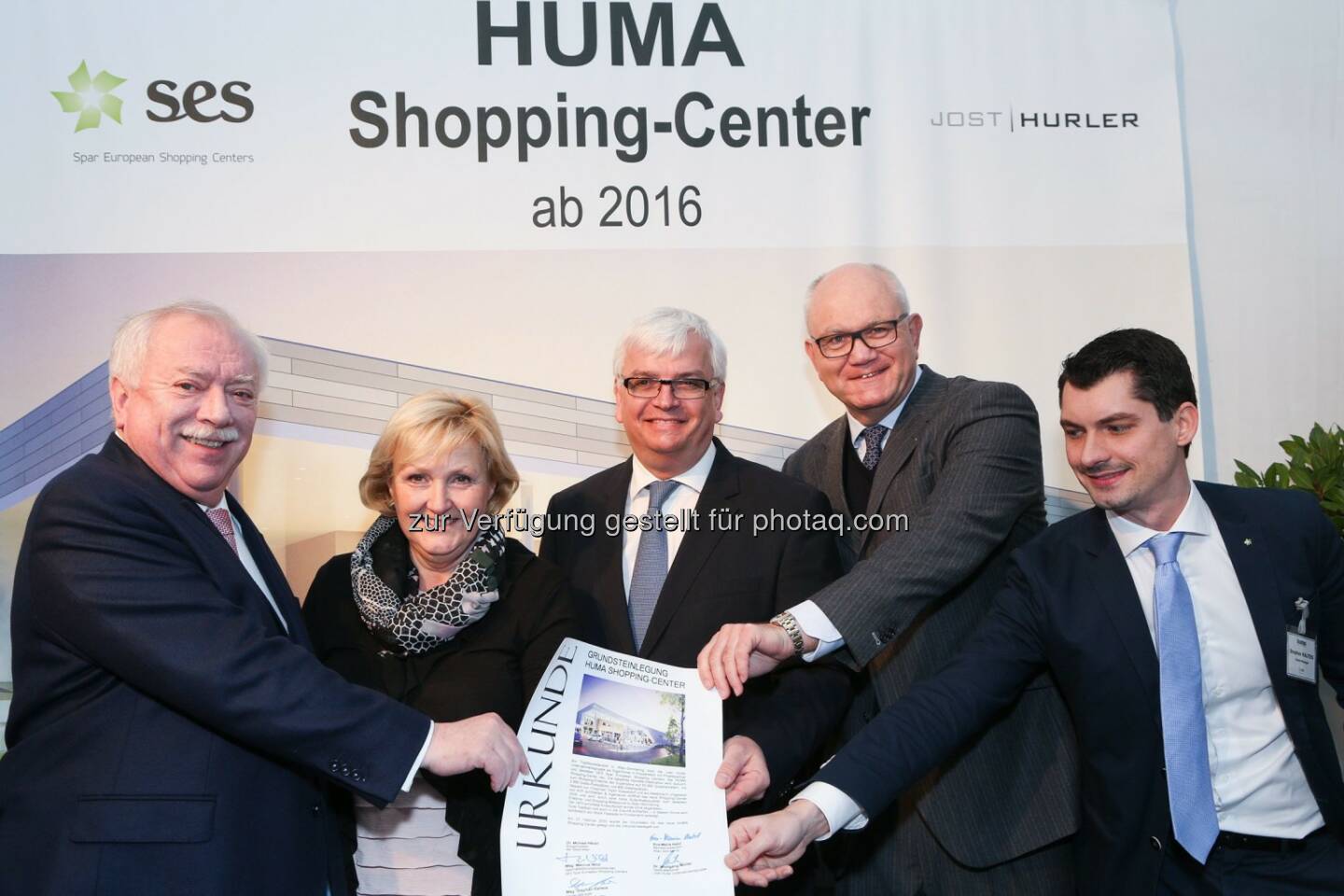 Michael Häupl (Bürgermeister der Stadt Wien), Eva-Maria Hatzl (Bezirksvorsteherin Wien-Simmering), Marcus Wild (Chief Executive Officer, SES Spar European Shopping Centers), Wolfgang Müller (Geschäftsführer Jost Hurler Unternehmensgruppe), Stephan Kalteis (Center-Manager Huma Shopping-Center Wien-Simmering): SES Spar European Shopping Centers GmbH: SES: Grundstein für neues Huma Shopping-Center in Wien-Simmering gelegt