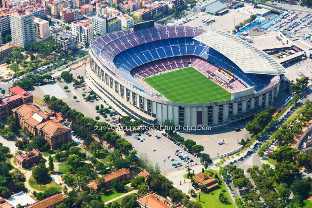 Camp Nou, Stadion, Fussball, FC Barcelona, http://www.shutterstock.com/de/pic-221573320/stock-photo-the-largest-stadium-of-barcelona-from-helicopter-spain.html, © www.shutterstock.com (18.02.2015) 